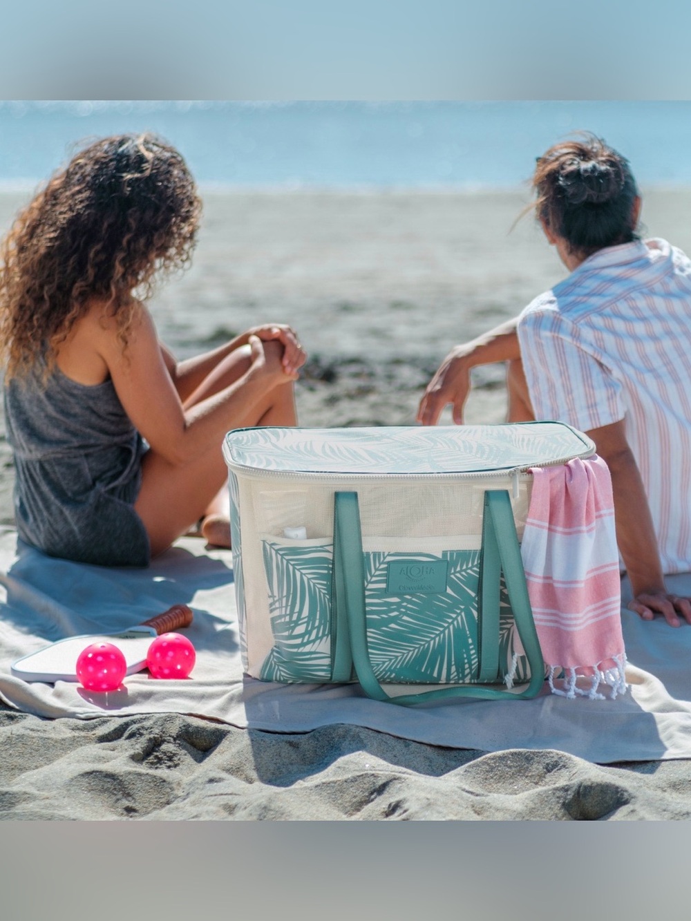 Aloha + CleverMade Collapsible Beach Tote - Picture 4 of 4